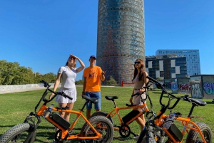 Barcelona: Stadsrondleiding met gids en fiets/e-bike tour
