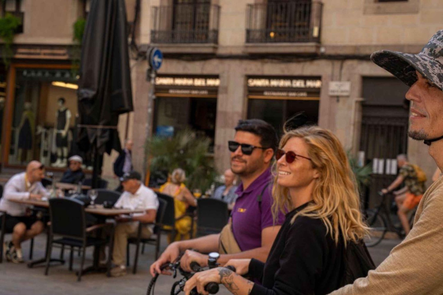 Barcelona: Gaudí Masterpieces & Hidden Gems E-Bike Tour