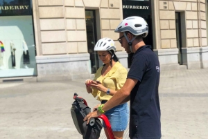 Barcelona: Gaudí Sightseeing guidet Segway-tur