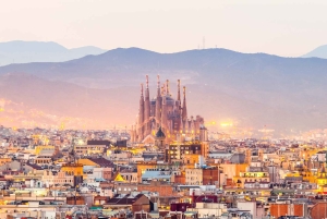 Barcelona: Gaudí Sightseeing guidet Segway-tur