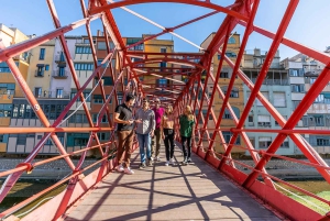 Barcelona: Girona: prywatna wycieczka z przewodnikiem szybkim pociągiem