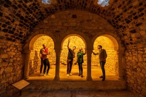 Barcelona: Girona: prywatna wycieczka z przewodnikiem szybkim pociągiem