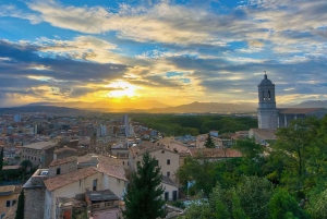 Barcelona: Girona: prywatna wycieczka z przewodnikiem szybkim pociągiem