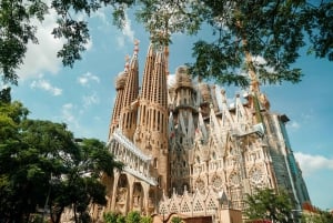 Barcelona: Go City Explorer Pass - Choose 2 to 4 Attractions