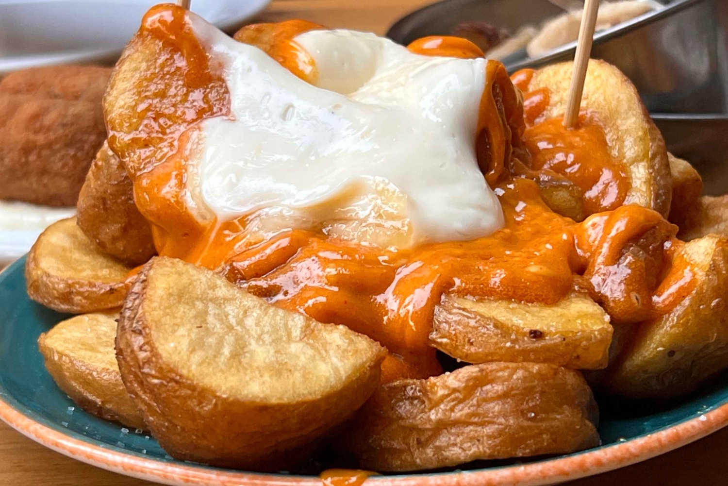 Barcelona: tour guiado pelo Bairro Gótico com Flamenco e Tapas