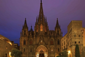 Barcelona: Gothic Quarter Guided Tour with Flamenco & Tapas