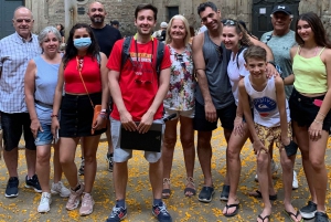 Barcelona: Gothic Quarter History Comedy Guided Walking Tour