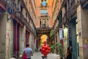 Barcelona: Tour zu den tiefsten Geheimnissen des Gotischen Viertels und Sangria