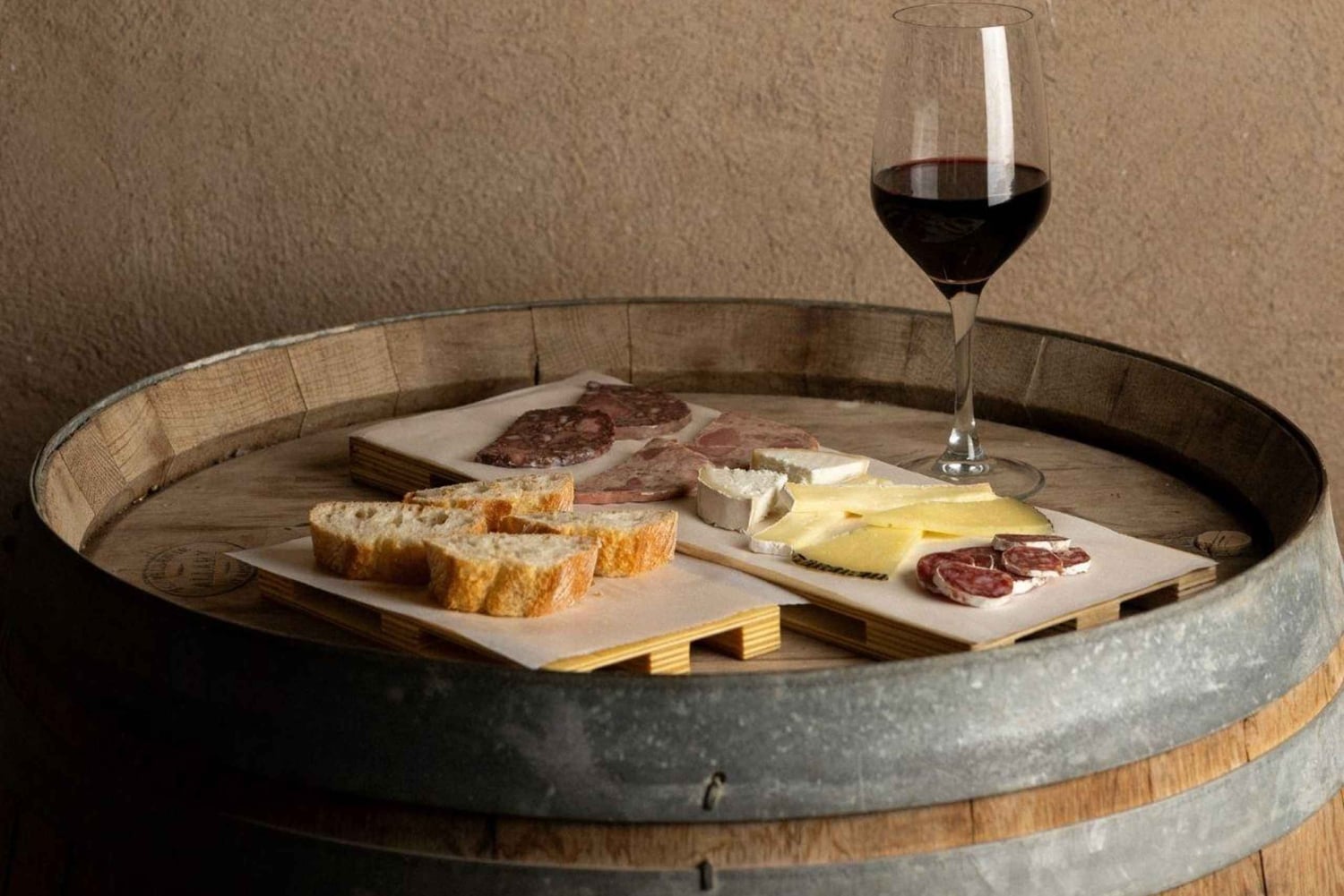 Barcelona: Gourmet-smagning af catalanske vine og tapas