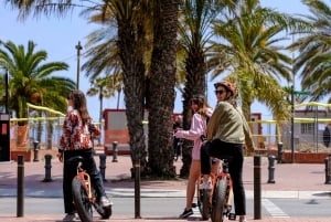 Barcelona: Zwiedzanie miasta z przewodnikiem na rowerze lub rowerze elektrycznym