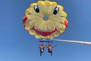 Barcelona: Guided Parasailing Experience