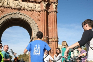Barcellona: Tour in bicicletta delle meraviglie di Gaudì