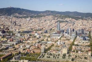 Barcelona: Helikoptertur og transport med båt til heliport