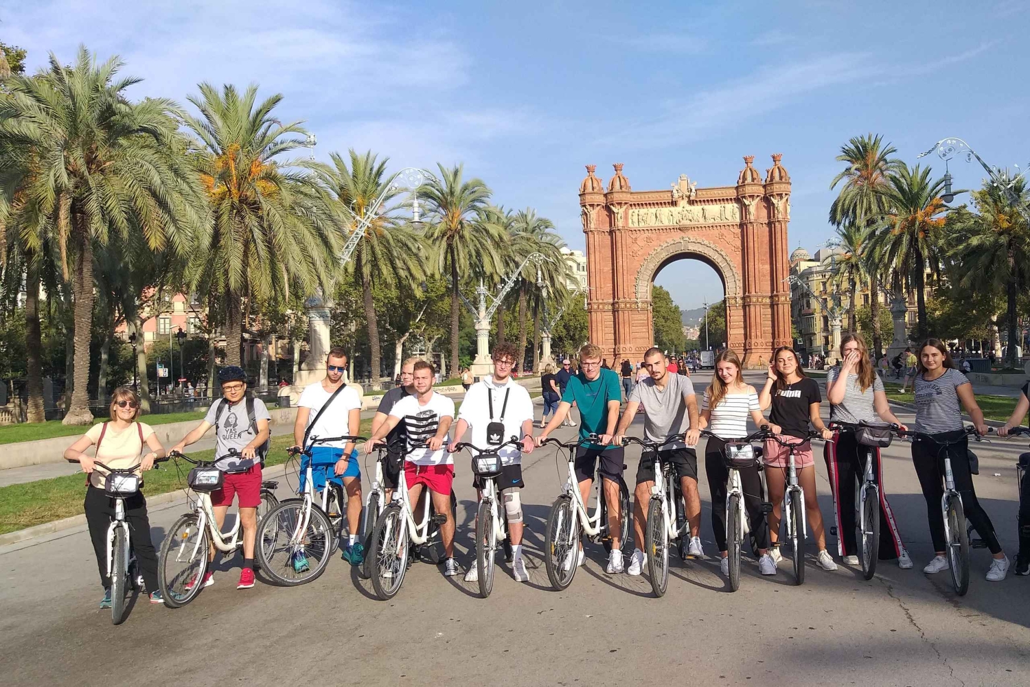 Cykeltur till Barcelonas höjdpunkter
