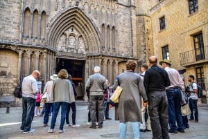 Wycieczka do Barcelony: Kolejka linowa Montjuic i gotycka wycieczka piesza