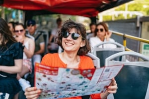 Barcelona: wycieczka autobusem Hop-On Hop-Off i akwarium