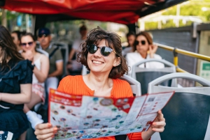 Barcelona: Hop-On Hop-Off Bus & Akvarium Tour