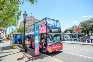 Barcelona: Hop-on Hop-off Bus Tour 24 or 48-Hour Ticket