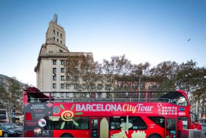 Barcelona: Hop-on-hop-off-buss med Eco Catamaran-cruise