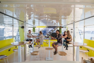 Barcellona: autobus Hop-on Hop-off con crociera in catamarano ecologico