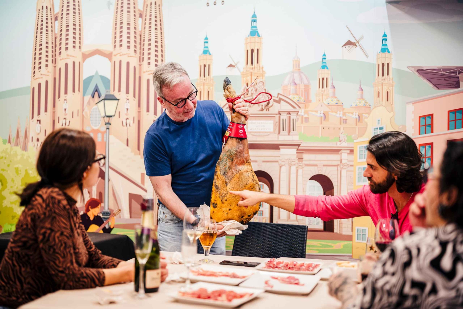 Barcelona: Jamón Experience Masterclass near Sagrada Familia