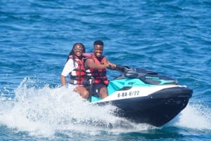 バルセロナ：ジェットスキーレンタル（免許不要）