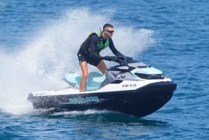 バルセロナ：ジェットスキーレンタル（免許不要）