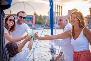 Barcelona: Local Tapas and Drinks Sailing Adventure Tour