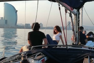 Барселона: роскошный частный круиз на яхте на закате