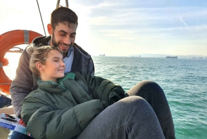 Barcelona: Cruzeiro diurno num iate privado de luxo