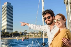 Barcelona: Luxury Sunset Open Sailing Experience