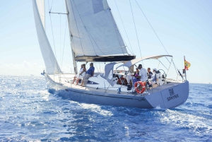 Barcelona: Luxury Yacht Private Sailing Tour