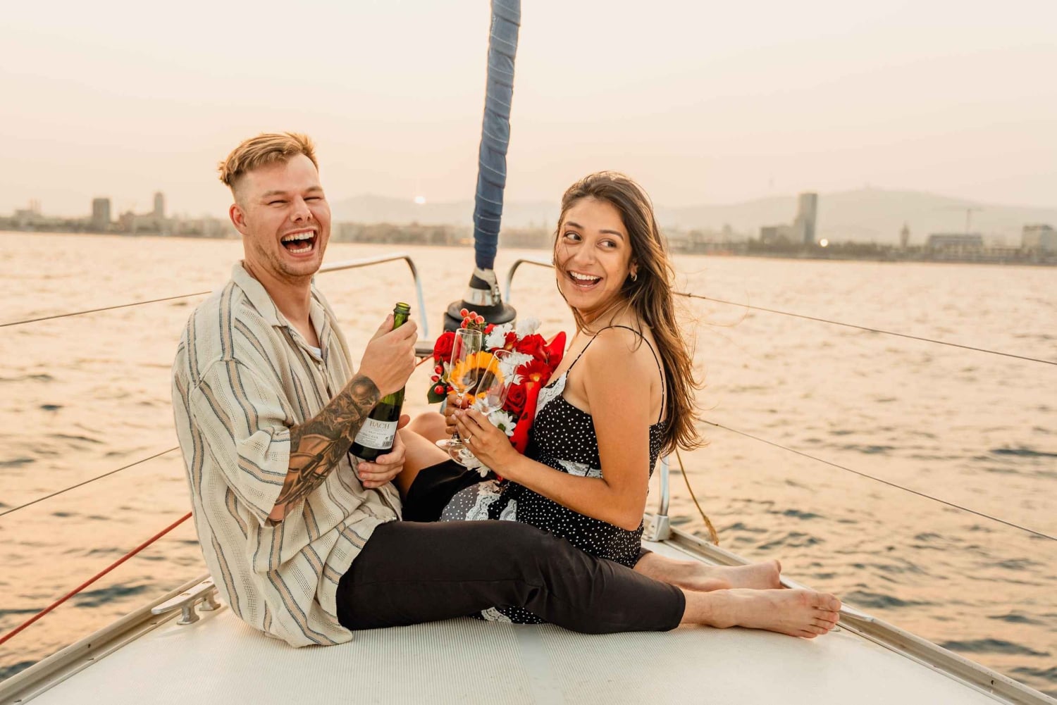 バルセロナ：プロポーズのボート トリップ