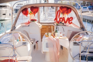 Барселона: предложение руки и сердца на парусной яхте