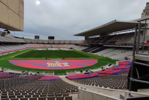 バルセロナ：モンジュイックの絶景と城を巡るe-バイクアドベンチャー