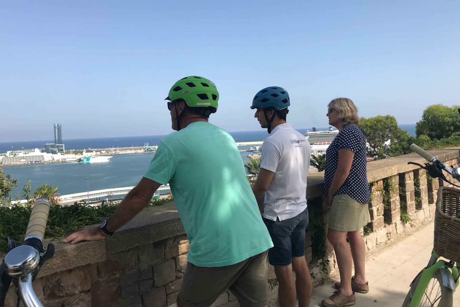 Барселона: Экскурсия на электровелосипеде по холму Монжуик