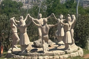 Barcelona: tour por Montjuïc con una copa de vino