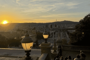 Barcelona: wycieczka po Montjuïc z kieliszkiem wina