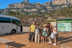 Барселона: Монсеррат, Черная Мадонна, зубчатая железная дорога и ликеры