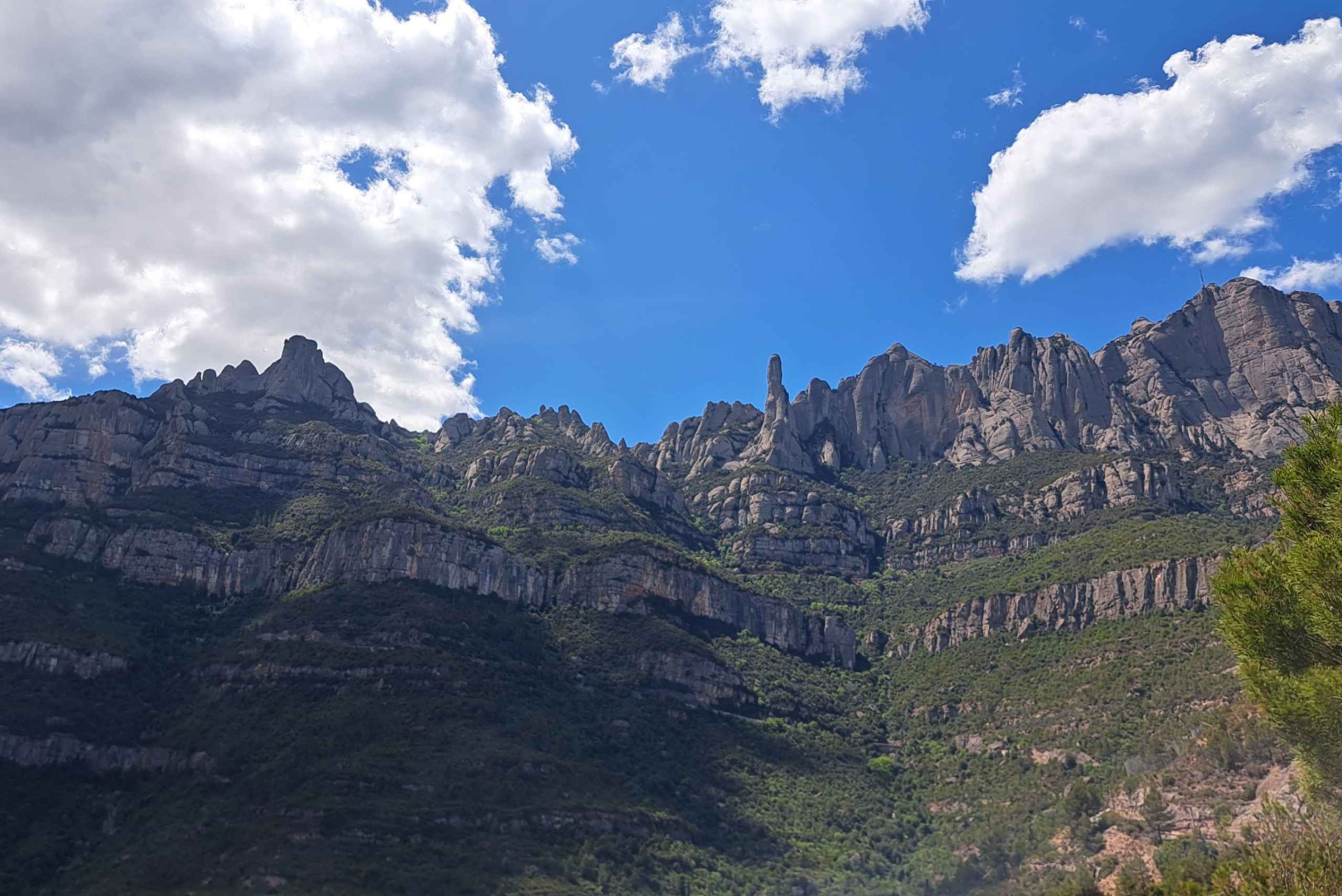Barcellona: tour guidato del monastero e del parco naturale di Montserrat