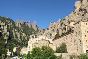 Barcelona: Klasztor Montserrat i Park Naturalny - wycieczka z przewodnikiem