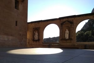 Barcelone : Visite guidée du monastère et du parc naturel de Montserrat