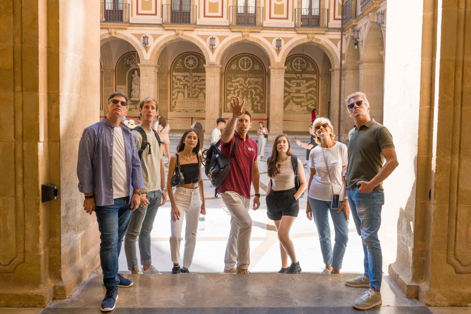 Barcelone : Montserrat, visite d'un vignoble et déjeuner avec dégustation de vin