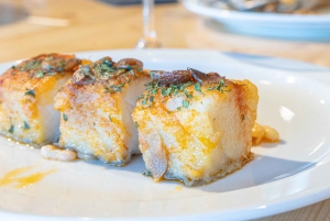 Barcelone : Montserrat, visite d'un vignoble et déjeuner avec dégustation de vin