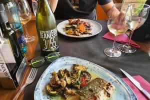 Barcelona: Montserrat with Winery Visit and Farmhouse Lunch