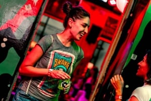 Barcelona: Véspera de Ano Novo: Pub Crawl com 1,5 hora de open bar