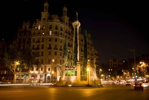 Barcelona: Night Bus Tour with Live Guide