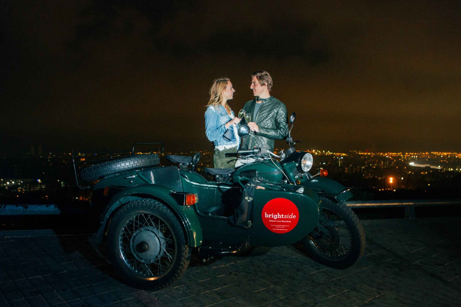 Barcelona: Night Tour on Sidecar Motorcycle