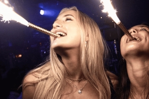 Вечерняя пешая экскурсия по барам и VIP-вход в клуб в Барселоне