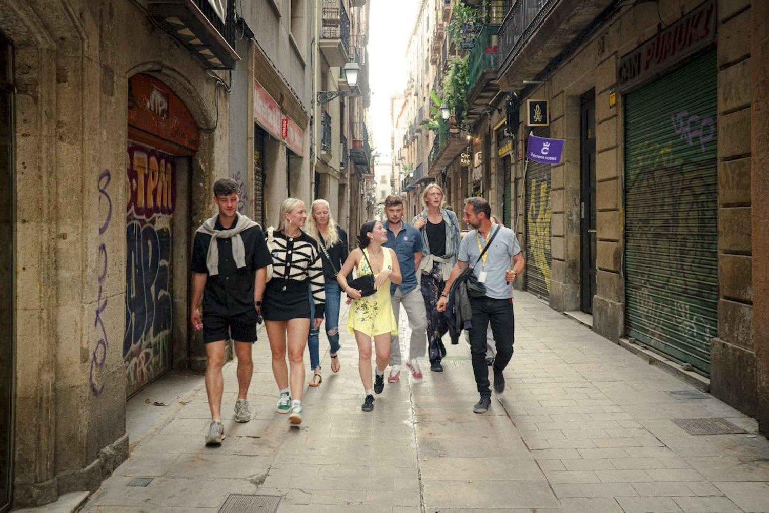 Barcelone : visite guidée des trésors cachés de la vieille ville, des tapas et des boissons
